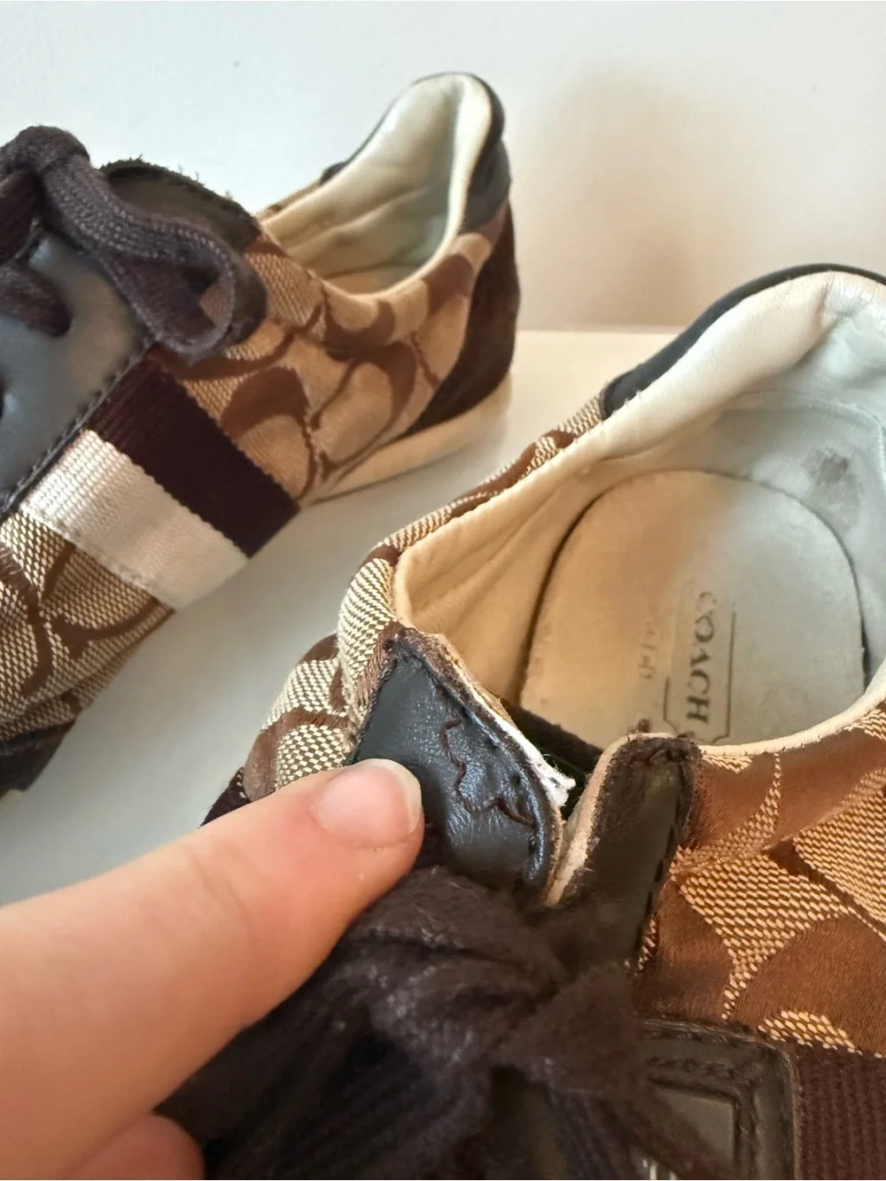 Coach Womens Brown Signature Logo Sneakers with Stripe
